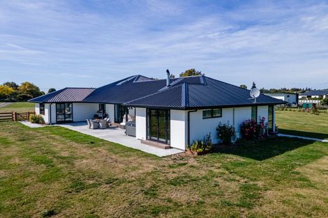 Photo of property in 21 Grange Settlement Road, Temuka, 7920