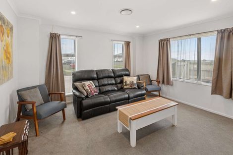 Photo of property in 28 Magnolia Crescent, Tawhero, Whanganui, 4501
