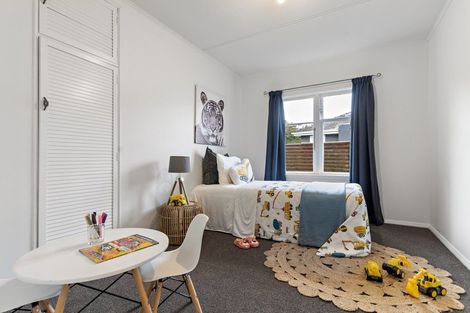 Photo of property in 464 High Street South, Carterton, 5713