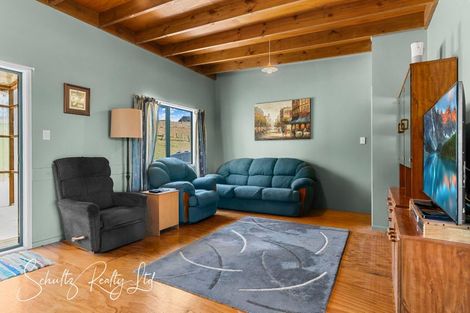 Photo of property in 32 Nikau Lane, Maungaturoto, 0520