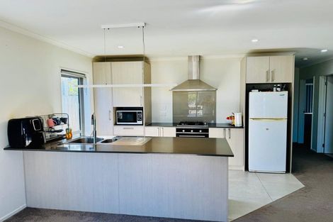 Photo of property in 27 Harore Road, Takanini, 2112