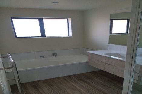 Photo of property in 13 Mallard Drive, Waihola, Milton, 9073