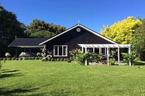 Photo of property in 3668 Cambridge Road, Leamington, Cambridge, 3495