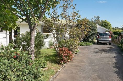 Photo of property in 9 Nimmo Avenue West, Waikanae, 5036
