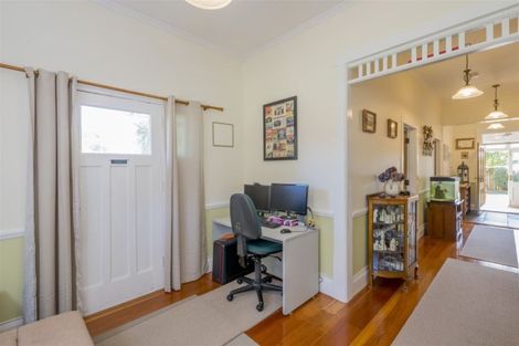 Photo of property in 129 Union Street, Foxton, 4814