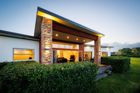 Photo of property in 171 Oroua Road, Kairanga, Palmerston North, 4475