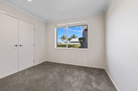 Photo of property in 19 Keene Drive, Bell Block, New Plymouth, 4312