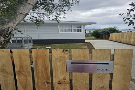 Photo of property in 8 Susan Place, Deanwell, Hamilton, 3206