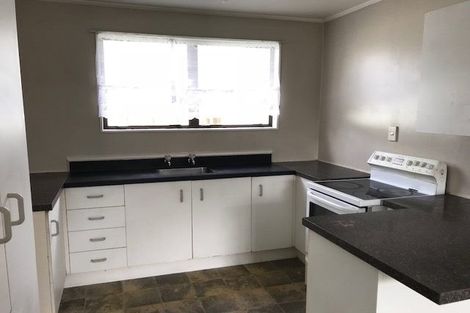 Photo of property in 2/10 Ebenezer Way, Clendon Park, Auckland, 2103