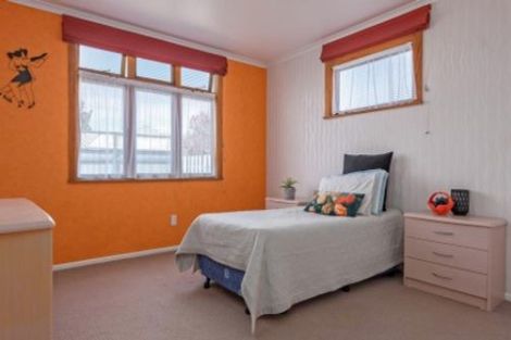 Photo of property in 10 Jensen Street, Hokowhitu, Palmerston North, 4410