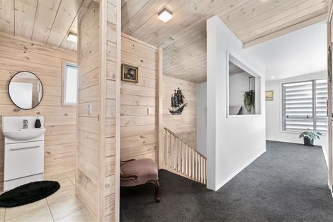 Photo of property in 145 Karewa Parade, Papamoa Beach, Papamoa, 3118