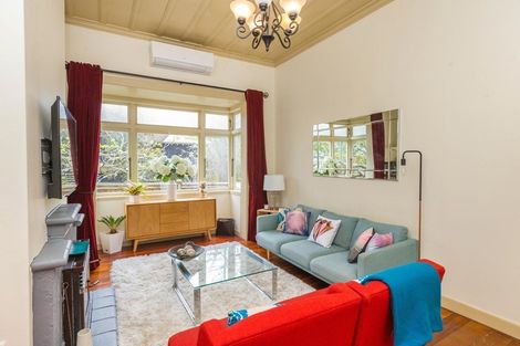 Photo of property in 25 Balmain Road, Birkenhead, Auckland, 0626