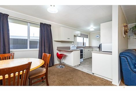 Photo of property in 39 Queen Street, Pareora, 7912