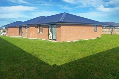 Photo of property in 23 Claremont Crescent, Amberley, 7410