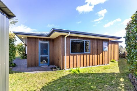 Photo of property in 1/2 Astelia Way, Waipahihi, Taupo, 3330