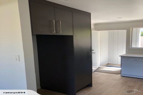 Photo of property in 3/1 Cockayne Crescent, Sunnynook, Auckland, 0620