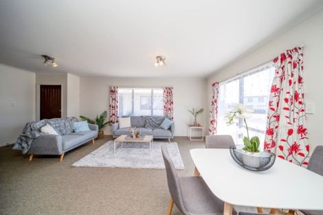 Photo of property in 1/253 Saint Aubyn Street, New Plymouth, 4310