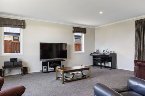 Photo of property in 15 Kamaka Street, Wharewaka, Taupo, 3330