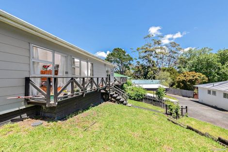Photo of property in 4/23 Luckens Road, West Harbour, Auckland, 0618