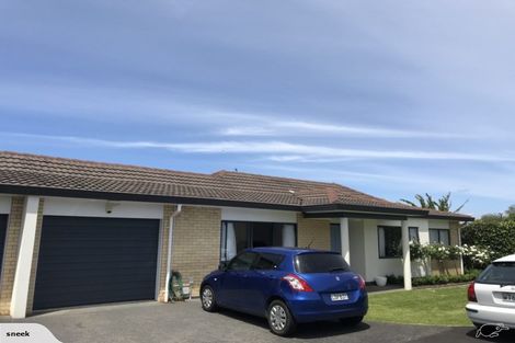 Photo of property in 2/15 Miro Road, Mangere Bridge, Auckland, 2022