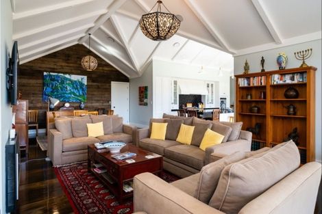 Photo of property in Riverton, 175 Lane Road, Havelock North, 4130