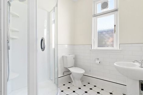 Photo of property in Hobson Flats, 5/1 Hobson Street, Pipitea, Wellington, 6011