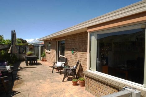 Photo of property in 127 Guildford Drive, Paraparaumu Beach, Paraparaumu, 5032