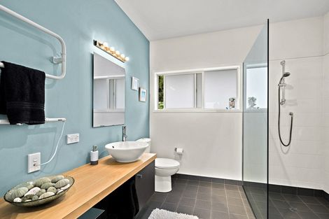 Photo of property in 19 Spray Crescent, Leigh, 0985