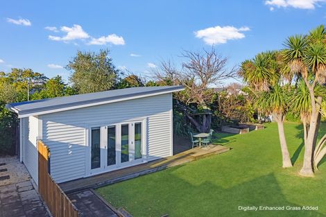 Photo of property in 11 Rutherford Road, Marewa, Napier, 4110