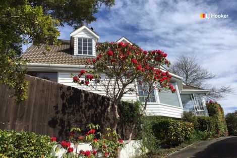 Photo of property in 69 Glenross Street, Glenross, Dunedin, 9011