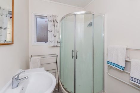 Photo of property in 19 Raukawa Street, Himatangi Beach, Foxton, 4891