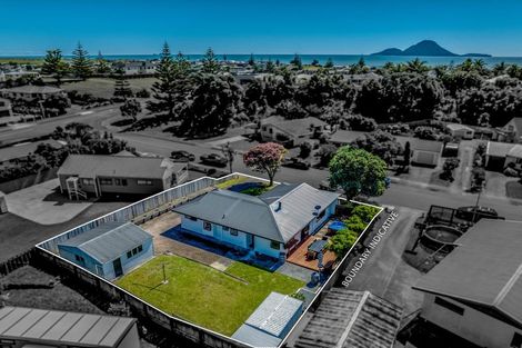 Photo of property in 6 Landscape Road, Coastlands, Whakatane, 3120