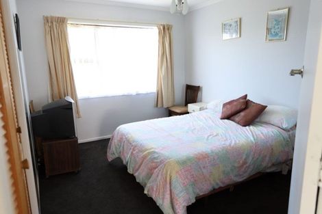 Photo of property in 18 Campbell Street, Hawera, 4610