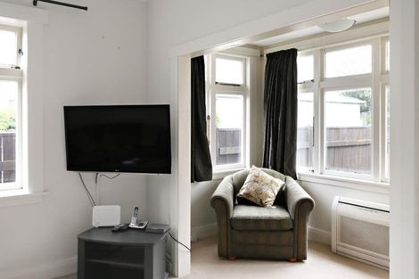 Photo of property in 10 Raymond Terrace, Fairfield, Lower Hutt, 5011