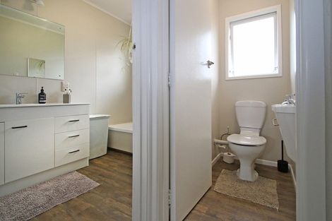 Photo of property in 10 Tawa Place, Tokoroa, 3420