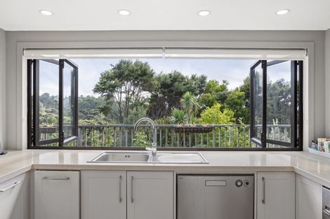 Photo of property in 19 Te Araroa Drive, Paremoremo, Auckland, 0632