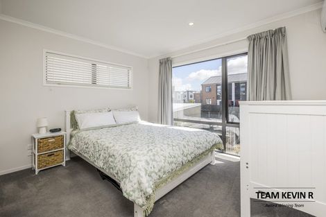 Photo of property in 6 Kapia Road, Westgate, Auckland, 0614