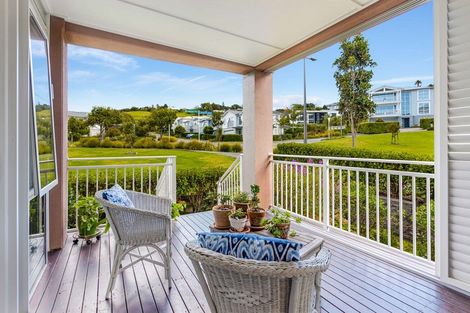 Photo of property in 66 Panorama Heights, Orewa, 0931