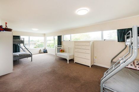 Photo of property in 4 Anaru Place, Awapuni, Palmerston North, 4412