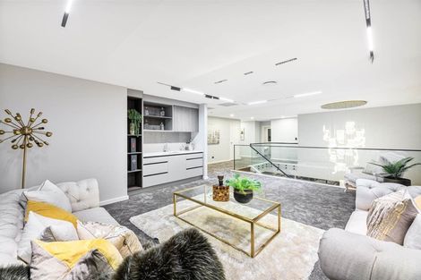 Photo of property in 24 Hooten Place, Oteha, Auckland, 0632