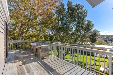 Photo of property in 16 Mawson Avenue, Torbay, Auckland, 0630