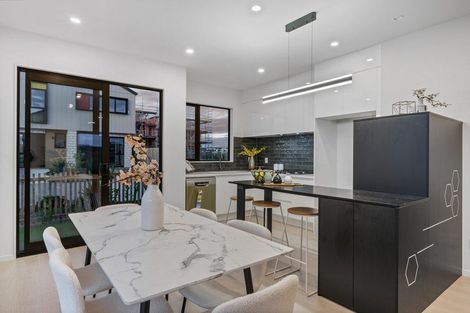 Photo of property in 196 Henwood Road, Westgate, 0814