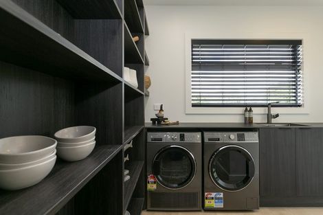 Photo of property in 14 Ridgeway Terrace, Taradale, Napier, 4112