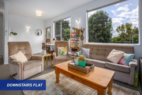 Photo of property in 2 Kenef Road, Paremata, Porirua, 5024