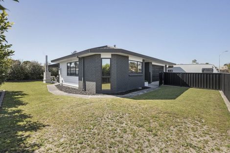 Photo of property in 61 Kane Road, Papamoa Beach, Papamoa, 3118