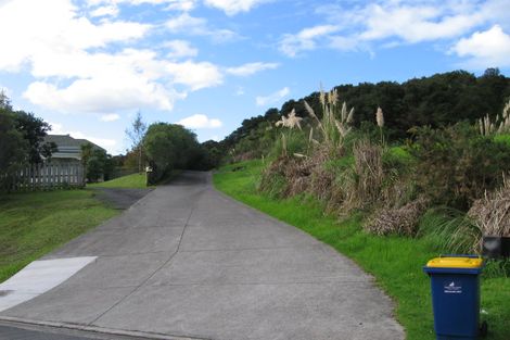 Photo of property in 4 Helios Place, Titirangi, Auckland, 0604