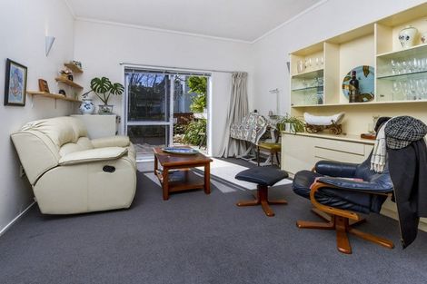 Photo of property in 4/30 Castor Bay Road, Castor Bay, Auckland, 0620