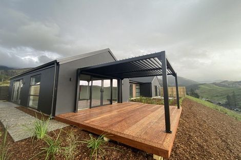 Photo of property in 5 Hill Tops Way, Stoke, Nelson, 7011