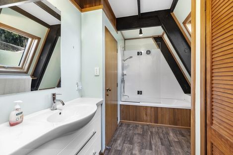 Photo of property in 1 Mapplebeck Street, Titahi Bay, Porirua, 5022