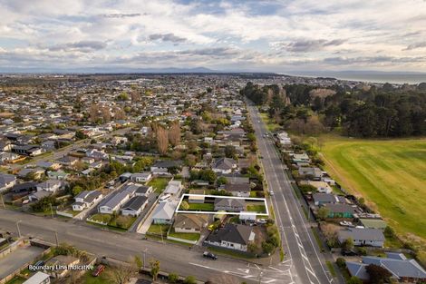 Photo of property in 330 Keyes Road, New Brighton, Christchurch, 8083